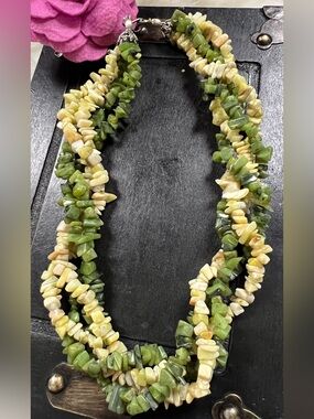 Vintage Statement Jade Green Multi-Strand Chip Necklace Bohemian